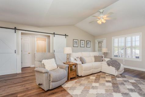 392 N Northridge Heights Drive Howard OH 43028