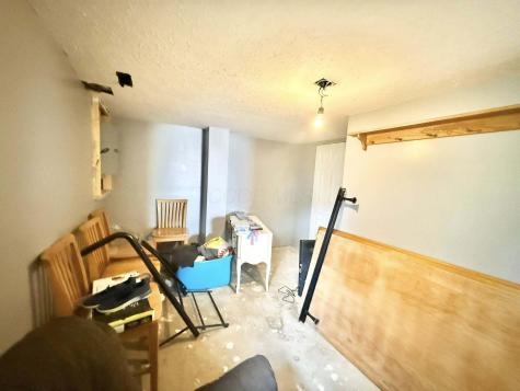 18 W 2nd Street Fredericktown OH 43019