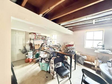 18 W 2nd Street Fredericktown OH 43019