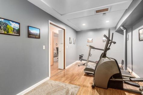 71 Queensway Court Howard OH 43028