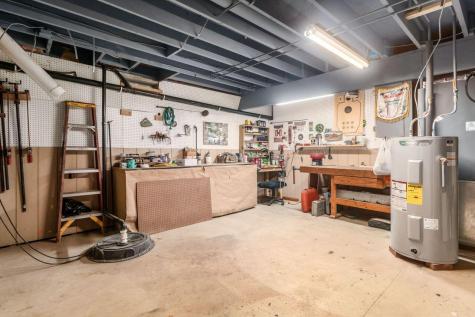 71 Queensway Court Howard OH 43028