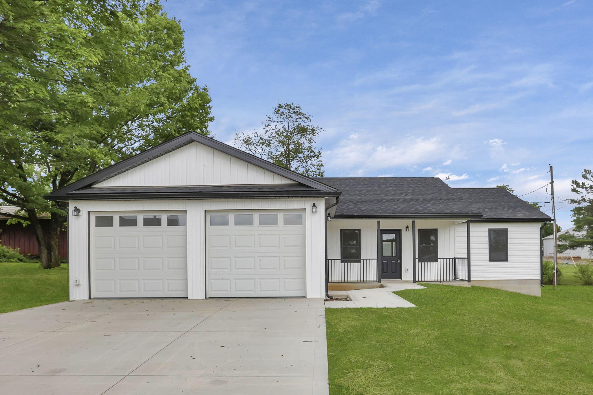 105 Hillcrest Drive Danville OH 43014