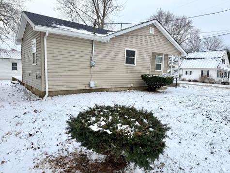 202 Plum Street Danville OH 43014