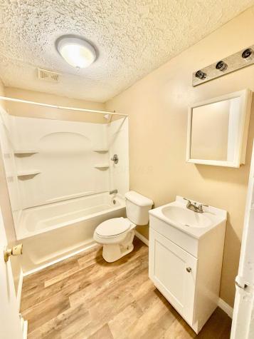 202 Plum Street Danville OH 43014