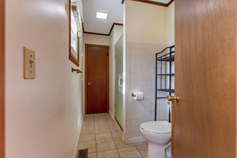 1989 Marion Road NW Utica OH 43080
