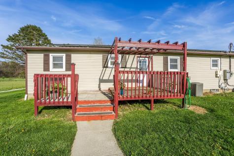 1989 Marion Road NW Utica OH 43080