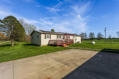 1989 Marion Road NW Utica OH 43080