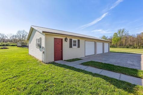 1989 Marion Road NW Utica OH 43080