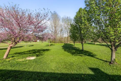 1989 Marion Road NW Utica OH 43080
