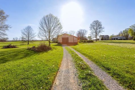 1989 Marion Road NW Utica OH 43080