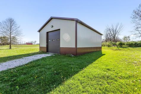 1989 Marion Road NW Utica OH 43080