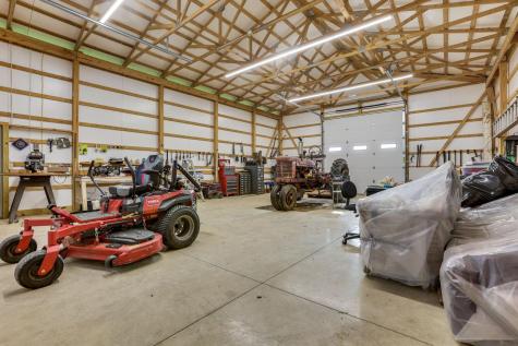 1989 Marion Road NW Utica OH 43080