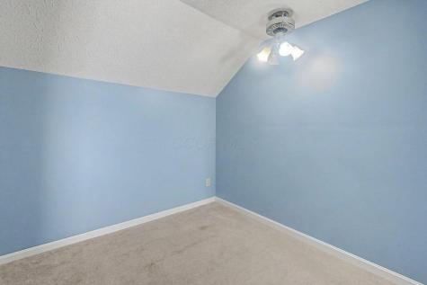 5 Columbus Road Fredericktown OH 43019