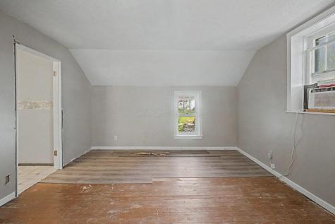 5 Columbus Road Fredericktown OH 43019