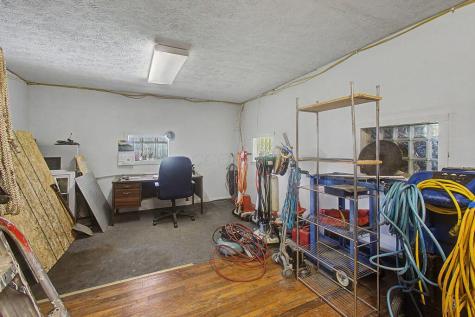 5 Columbus Road Fredericktown OH 43019