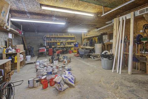 5 Columbus Road Fredericktown OH 43019