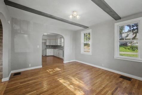 5 Columbus Road Fredericktown OH 43019