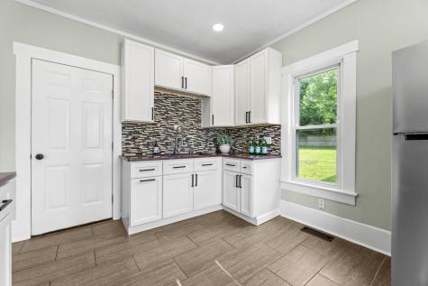 260 N Clayton Street Centerburg OH 43011
