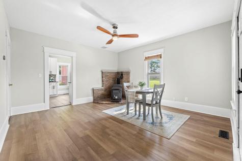 260 N Clayton Street Centerburg OH 43011
