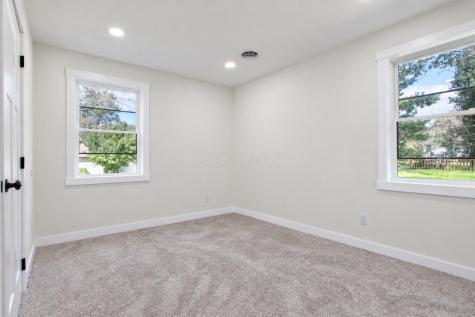 13946 Monroe Mills Road Howard OH 43028