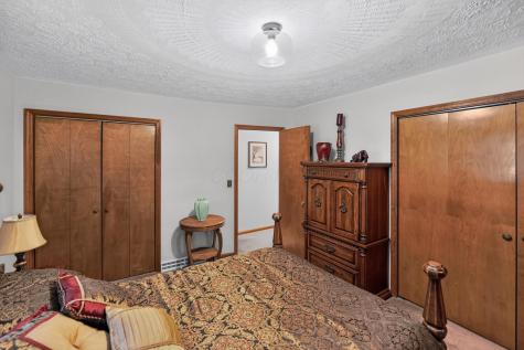 23526 Caves Road Gambier OH 43022