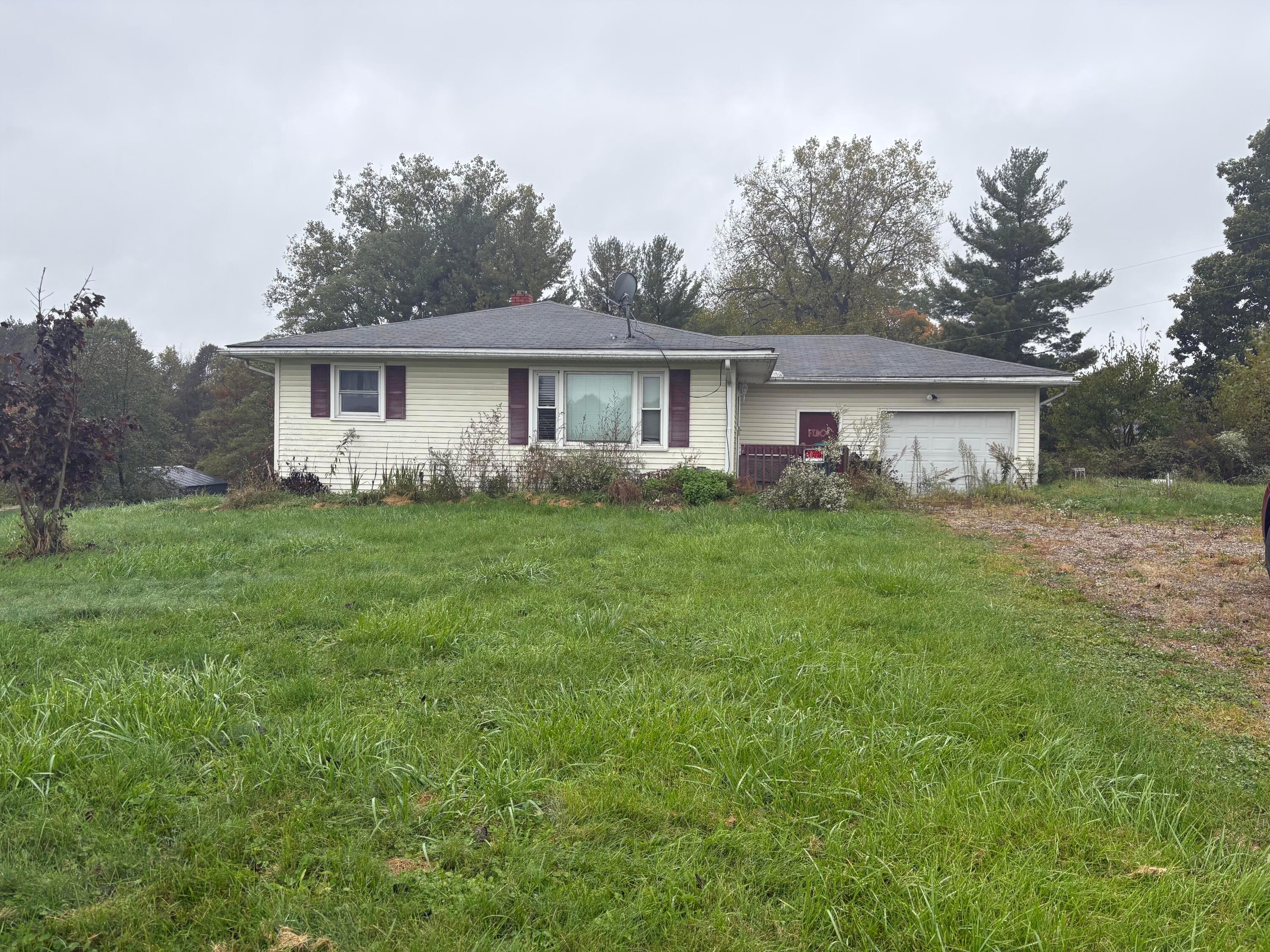 5796 Township Road Fredericktown OH 43019
