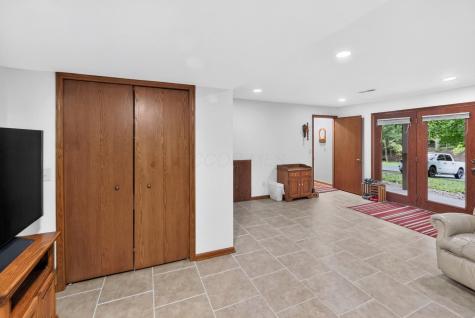 212 Northern Spy Drive Howard OH 43028