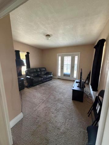 278 N Central Avenue Utica OH 43080