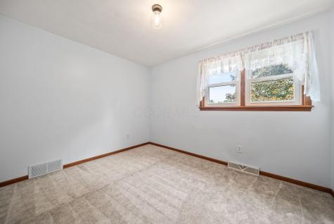 9220 Mount Gilead Road Fredericktown OH 43019