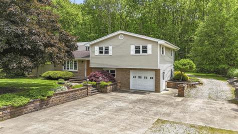 9220 Mount Gilead Road Fredericktown OH 43019