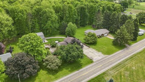 9220 Mount Gilead Road Fredericktown OH 43019