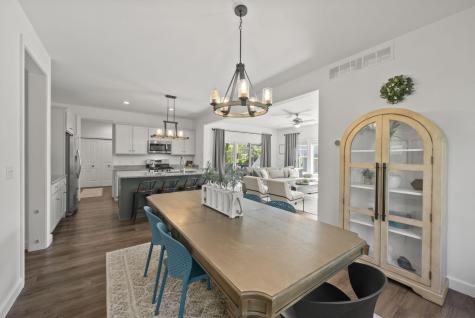 512 Greenacre Circle Howard OH 43028