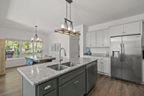 512 Greenacre Circle Howard OH 43028