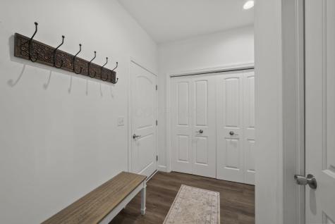 512 Greenacre Circle Howard OH 43028