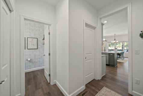 512 Greenacre Circle Howard OH 43028