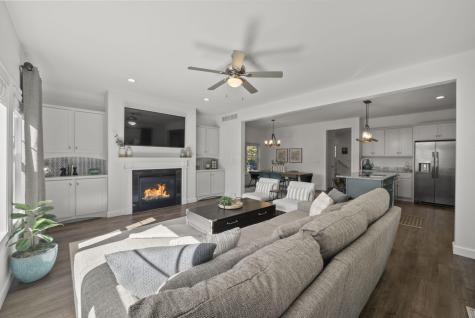 512 Greenacre Circle Howard OH 43028