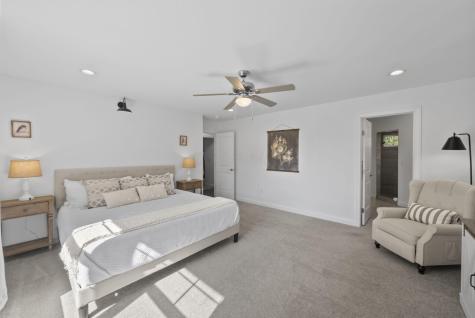 512 Greenacre Circle Howard OH 43028