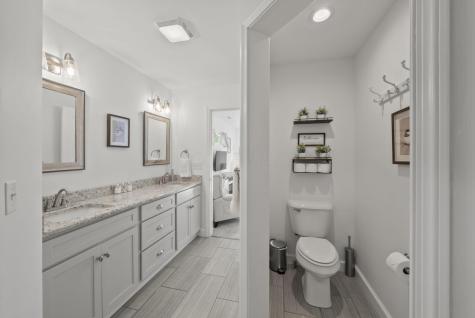 512 Greenacre Circle Howard OH 43028