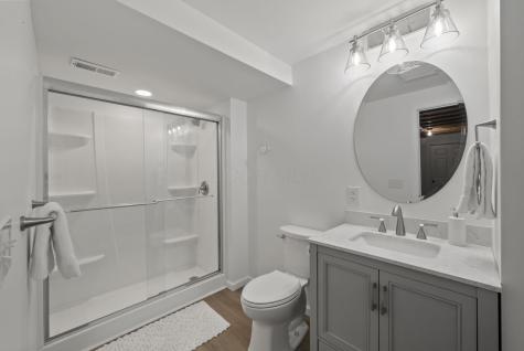 512 Greenacre Circle Howard OH 43028