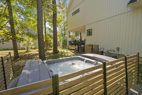 512 Greenacre Circle Howard OH 43028