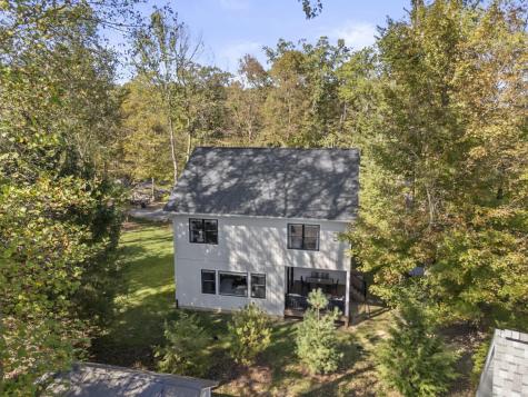 512 Greenacre Circle Howard OH 43028