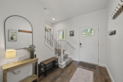 512 Greenacre Circle Howard OH 43028