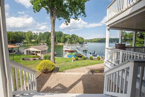 473 Lakeview Heights Drive Howard OH 43028