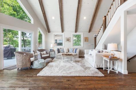 473 Lakeview Heights Drive Howard OH 43028