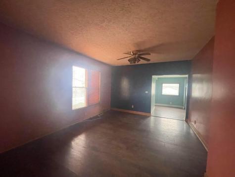 338 Mill Street Utica OH 43080