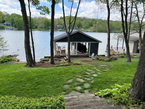 553 Highland Hills Drive Howard OH 43028