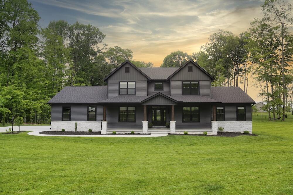 9553 Woodridge Circle Fredericktown OH 43019