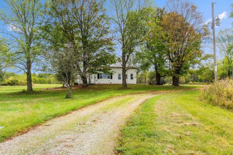 6882 County Road 183 Fredericktown OH 43019