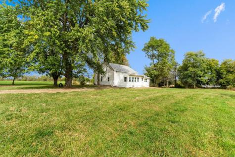 6882 County Road 183 Fredericktown OH 43019