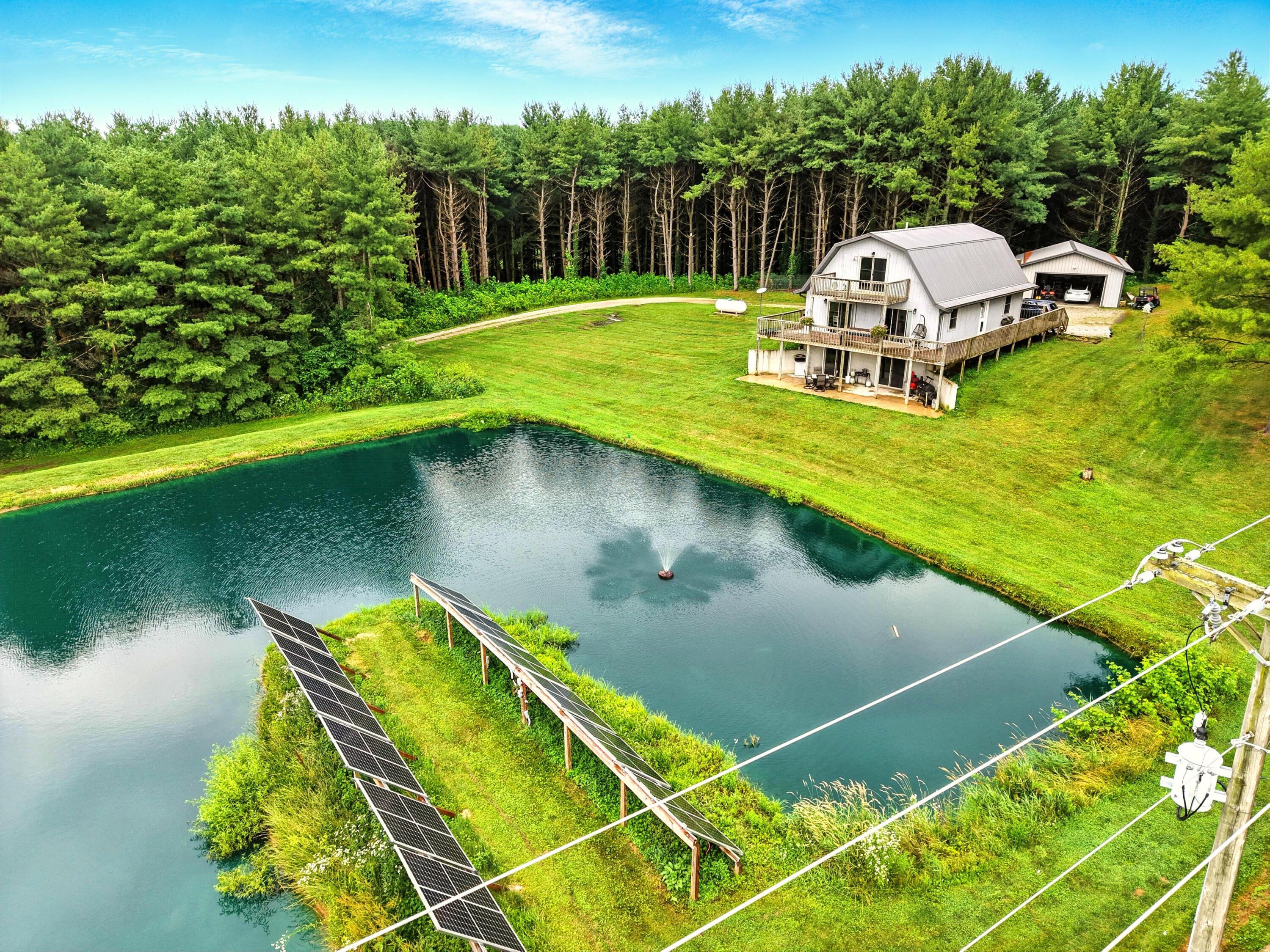4087 Grove Church Road Gambier OH 43022
